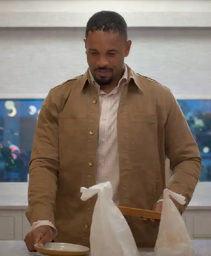Shrinking S03 Damon Wayans Beige Jacket
