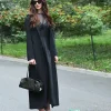 The Dev­il Wears Pra­da 2 Anne Hath­away Coat