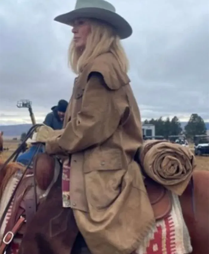 Dutton Ranch S01 Beth Dutton Brown Coat Side