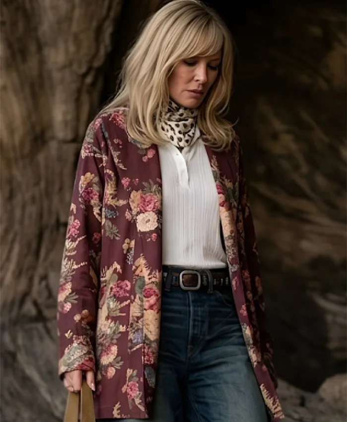 Dutton Ranch S01 Kelly Reilly Ornate Floral Robe