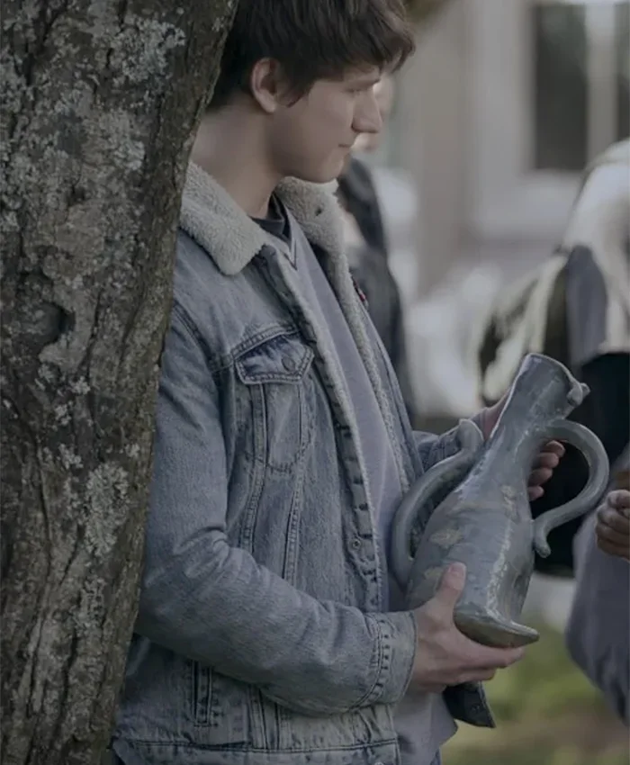 Elle 2026 Jacob Moskovitz Denim Shearling Jacket