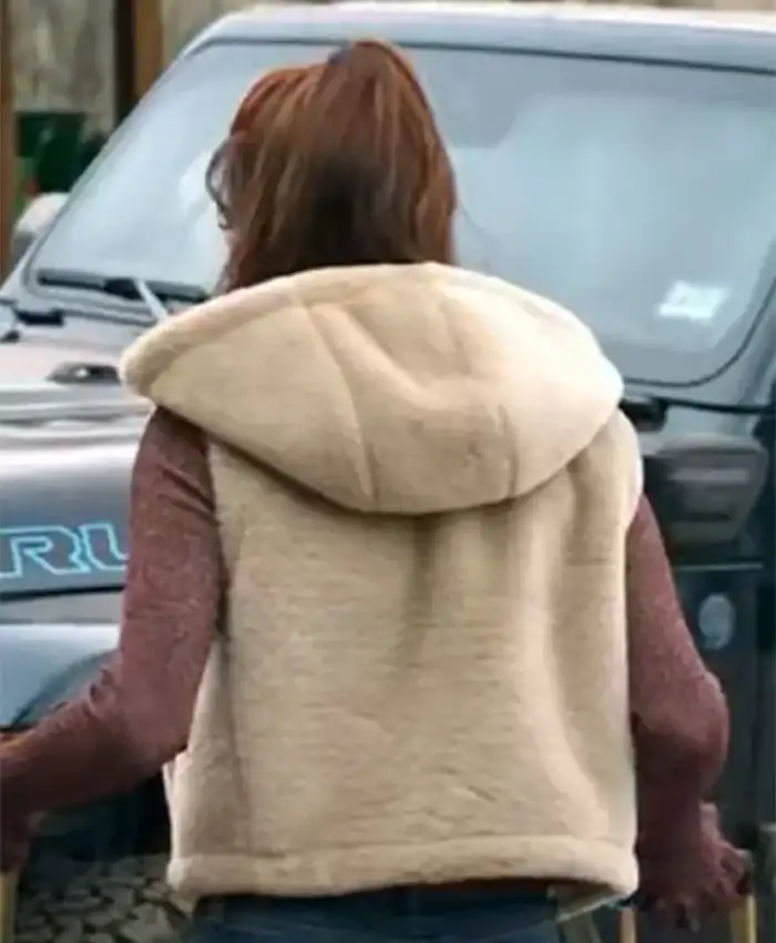 Sidney TV Series Ransom Canyon 2026 Heidi Grace Engerman Cropped Hooded Shearling Jacket Back