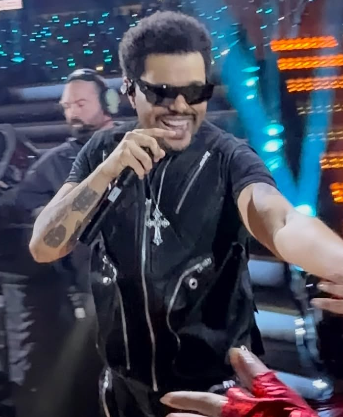 After-Hours-til-Dawn-Tour-The-Weeknd-Vest