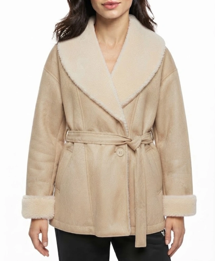 Baylen Dupree TV Series Baylen Out Loud S03 Shawl Collar Beige Shearling Coat Front View