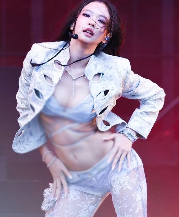 BlackPink Jennie Summer Sonic Osaka 2026 White Jacket Front View
