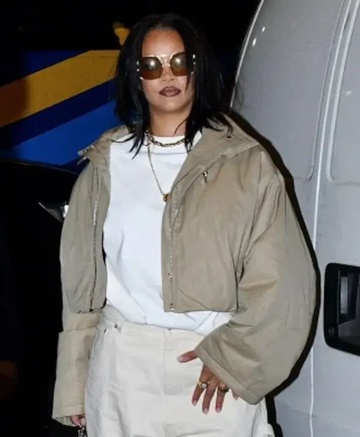 New York City SoHo 2026 Rihanna Oversized Cropped Beige Jacket Front View