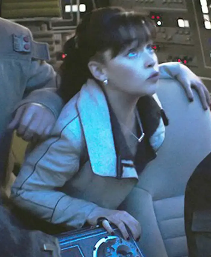 Solo-A-Star-Wars-Story-Qira-Jacket-right-closeup