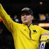 UnisexMichiganWolverinesCoachYellowPullover