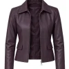 Tracy Spiridakos Anna Pigeon S01 burgundy leather jacket with a stylish fitted silhouette