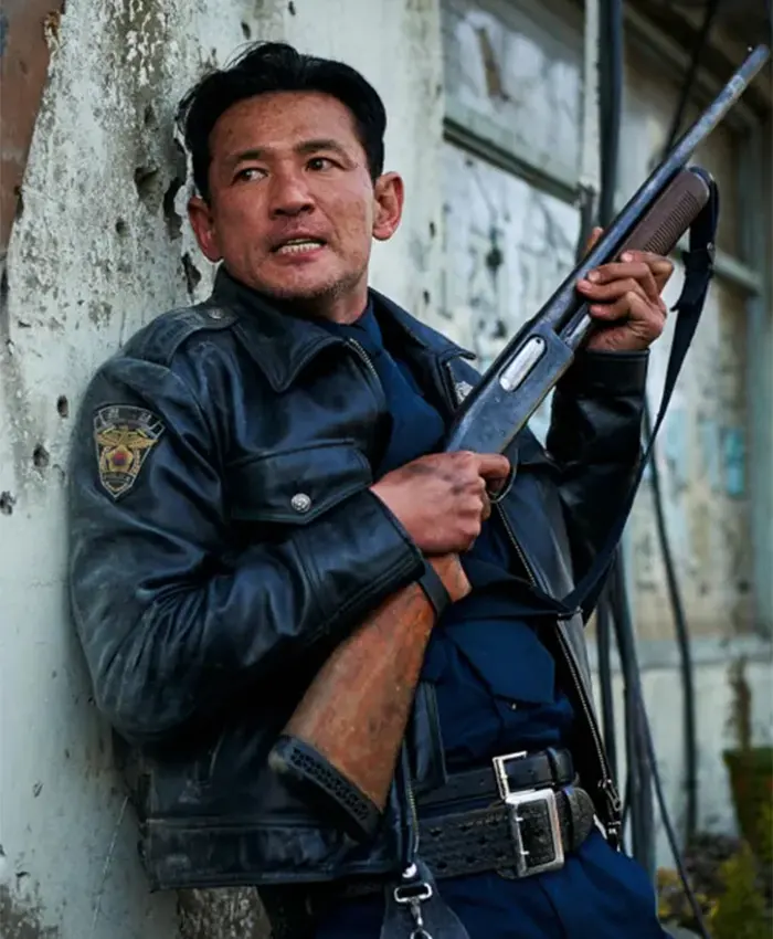 Beom Seok Movie Hope 2026 Hwang Jung-min Black Leather Jacket Front View
