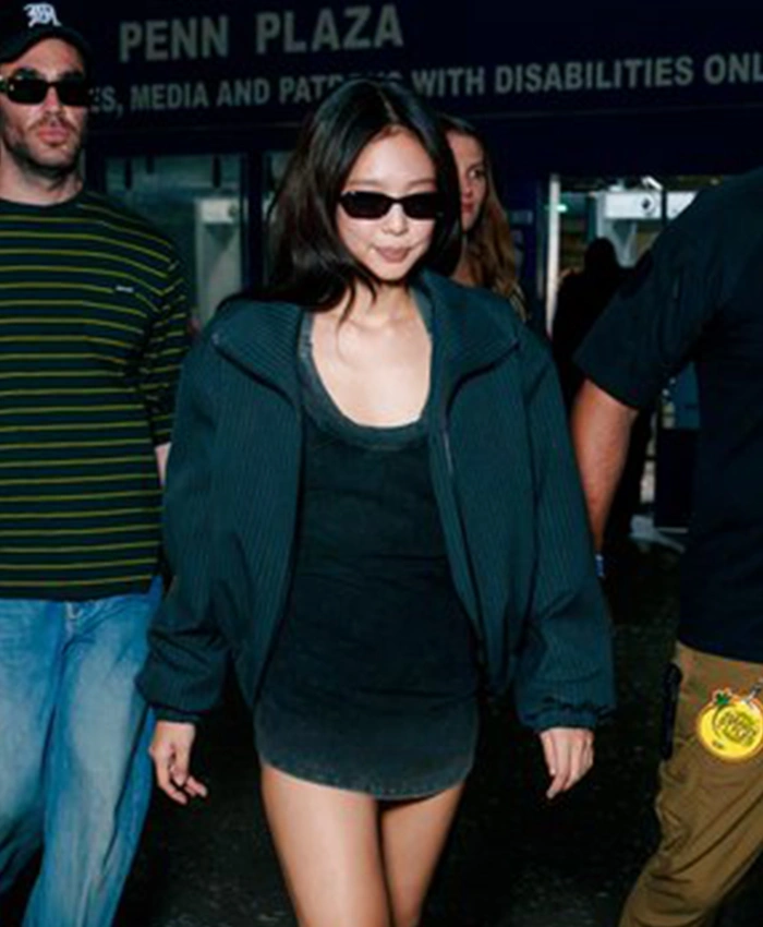 Jennie New York 2026 Dark Green Jacket