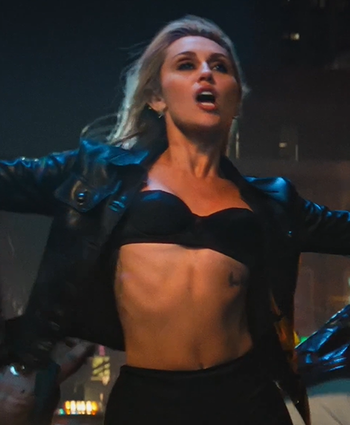 Miley Cyrus Bass Persuades Leather Jacket
