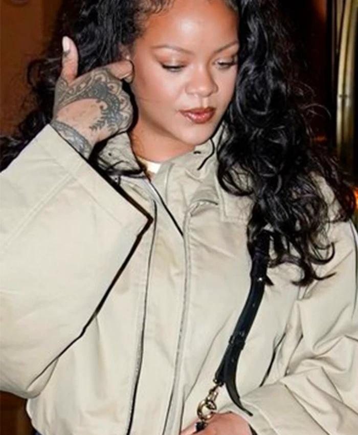 Rihanna Leaving Siena Restaurant Paris 2026 Beige Cotton Jacket Front