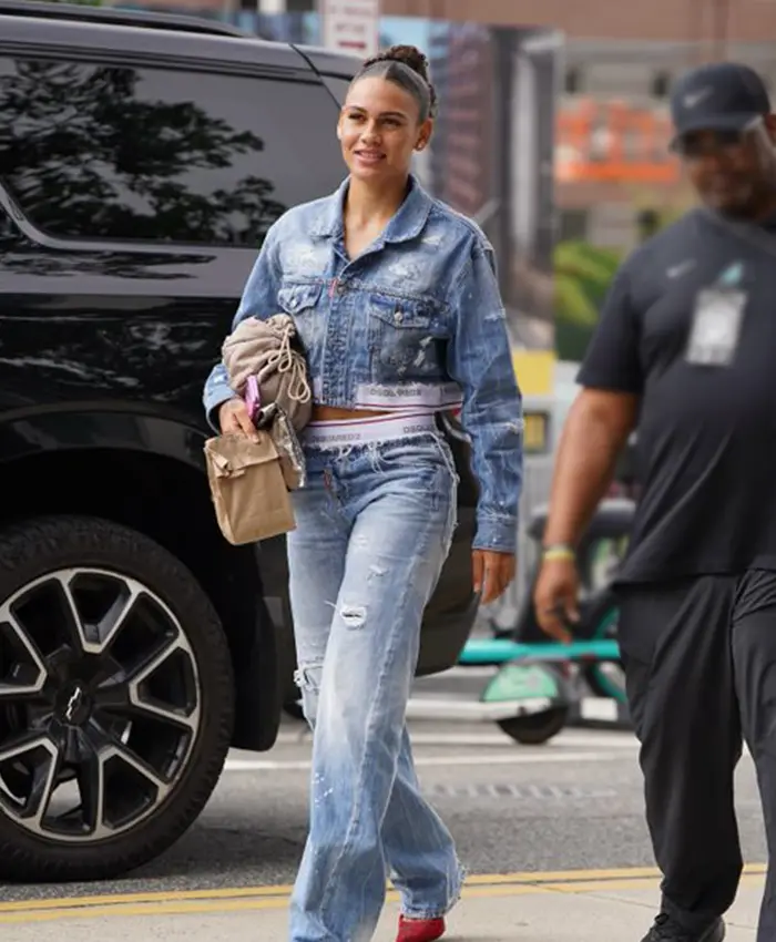 Shop Trinity Rodman Street Style Dsquared2 Blue Denim Cropped Jacket Front View