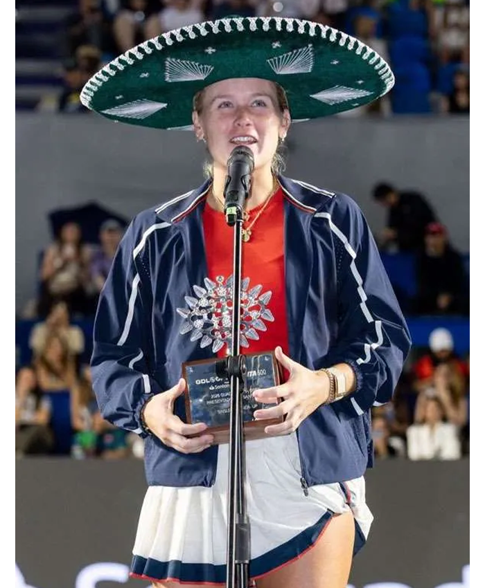 WTA-500-Guadalajara-Open-Peyton-Stearns-Track-Jacket