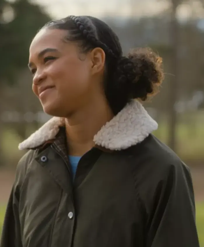 Crew Girl S01 Madison Hayden Shearling Collar Jacket