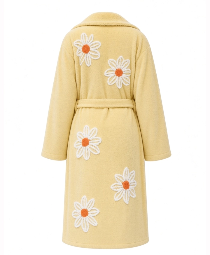 Fran-Drescher-The-Nanny-S03-Fran-Fine-Daisies-Print-Belted-Robe