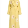 Fran-Drescher-The-Nanny-S03-Fran-Fine-Daisies-Print-Yellow-Robe