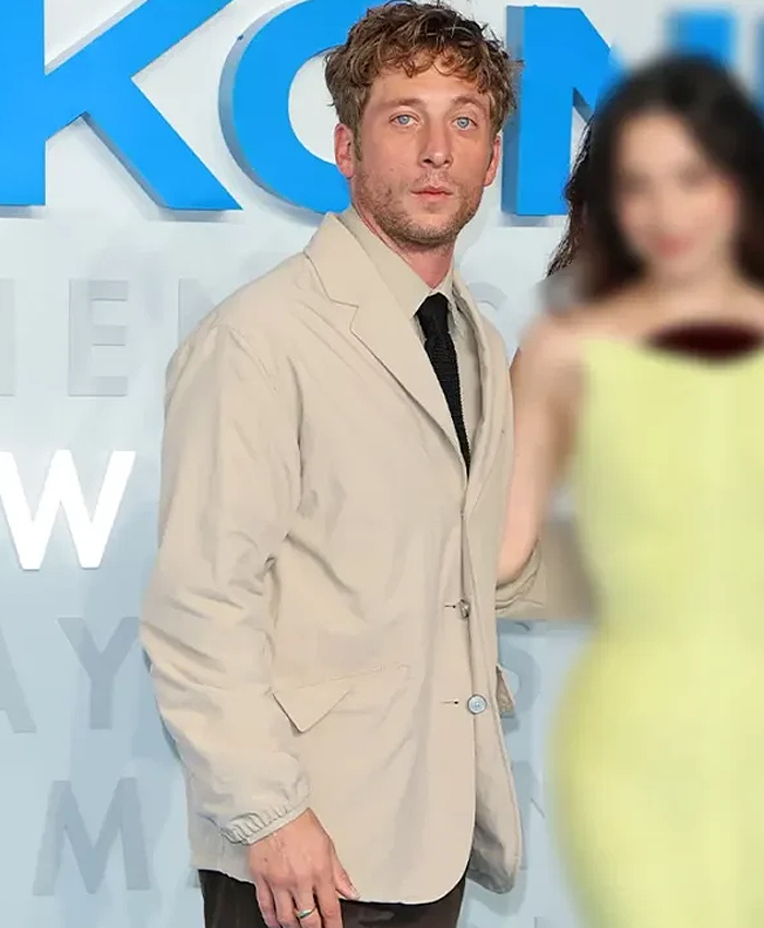 Jeremy Allen White The Social Reckoning Gala Screening Jeff Horwitz Beige Blazer Side