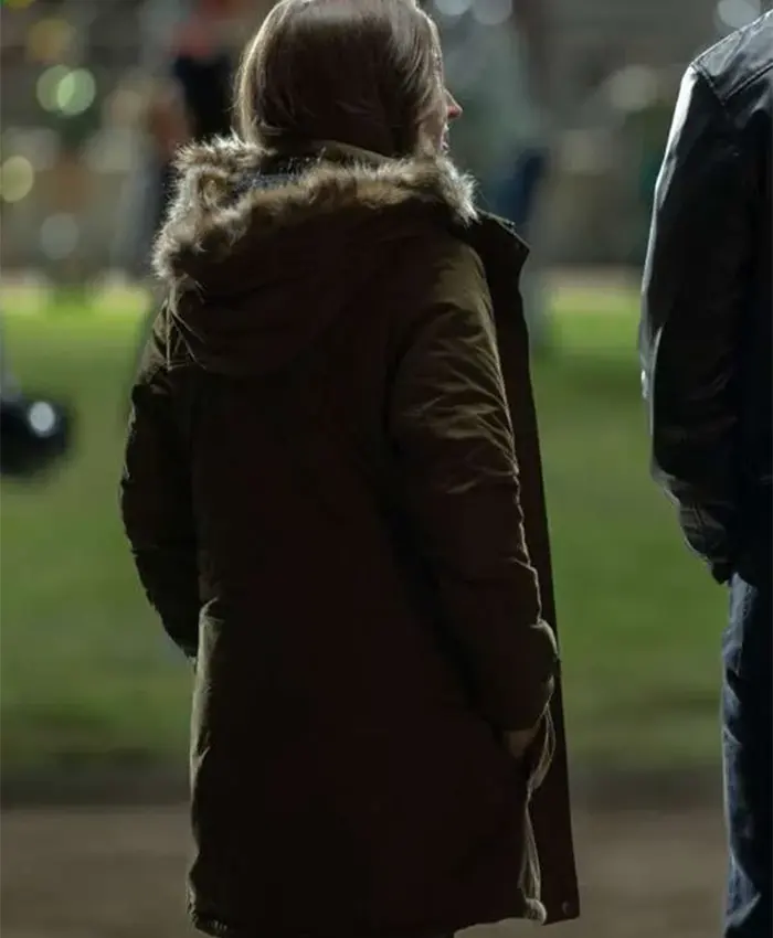 Kelly Macdonald TV Series Lanterns 2026 Sheriff Kerry Kane Green Hooded Fur Coat Back