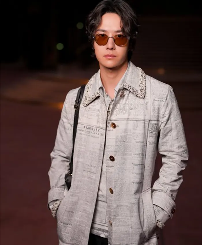 Paris Fashion Week Wang Yibo Newspaper Coat