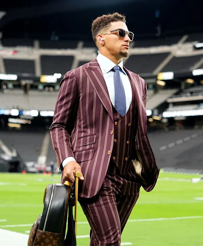 Patrick Mahomes Allegiant Stadium 2026 Burgundy Striped Suit
