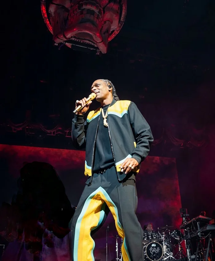 Snoop Dogg 2026 MTV Video Music Black and Yellow Tracksuit